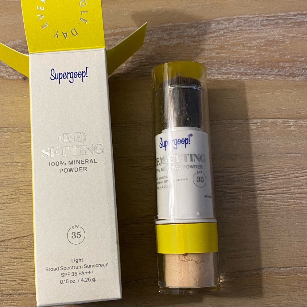 Supergoop! Re setting 100% mineral powder